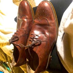 BANANA REPUBLIC BROWN LEATHER OXFORDS